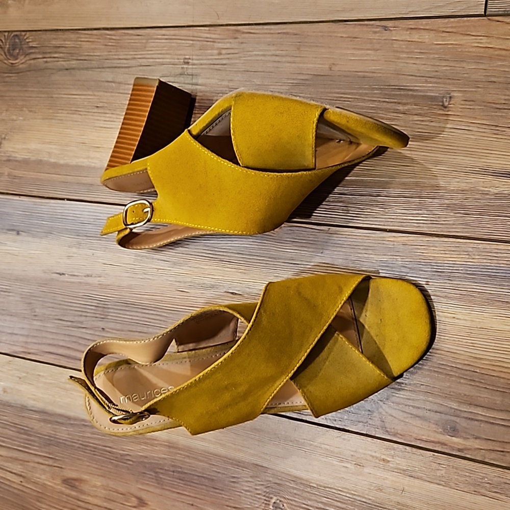 Maurices heeled sandals
